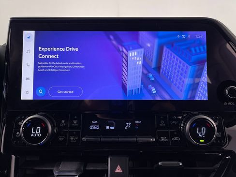 Used 2023 Toyota Highlander Limited FWD image 20