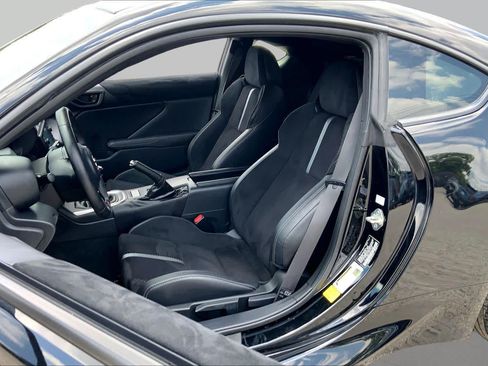 Used 2025 Toyota GR86 Premium RWD image 7