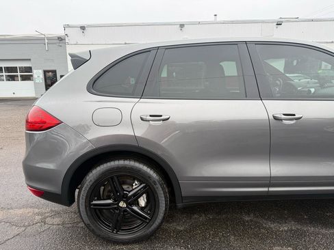 Used 2013 Porsche Cayenne S image 10