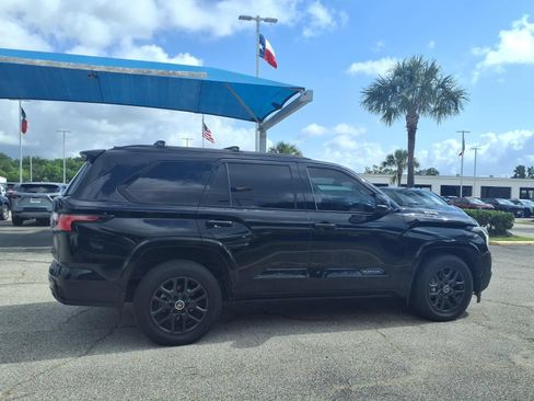 Used 2024 Toyota Sequoia Platinum AWD/4WD image 21