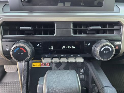 Used 2024 Toyota Tacoma SR5 AWD/4WD image 13