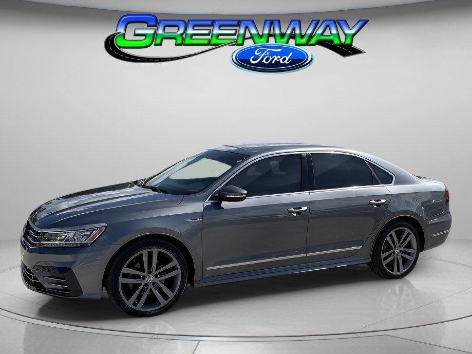 Used 2017 Volkswagen Passat 1.8T R-Line w/ R-Line Lighting Package FWD image 1