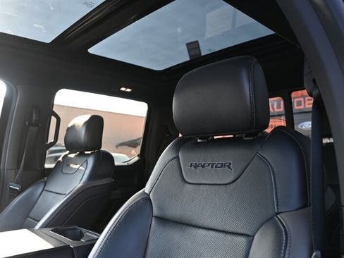 Used 2018 Ford F150 Raptor w/ Equipment Group 802A Luxury image 23