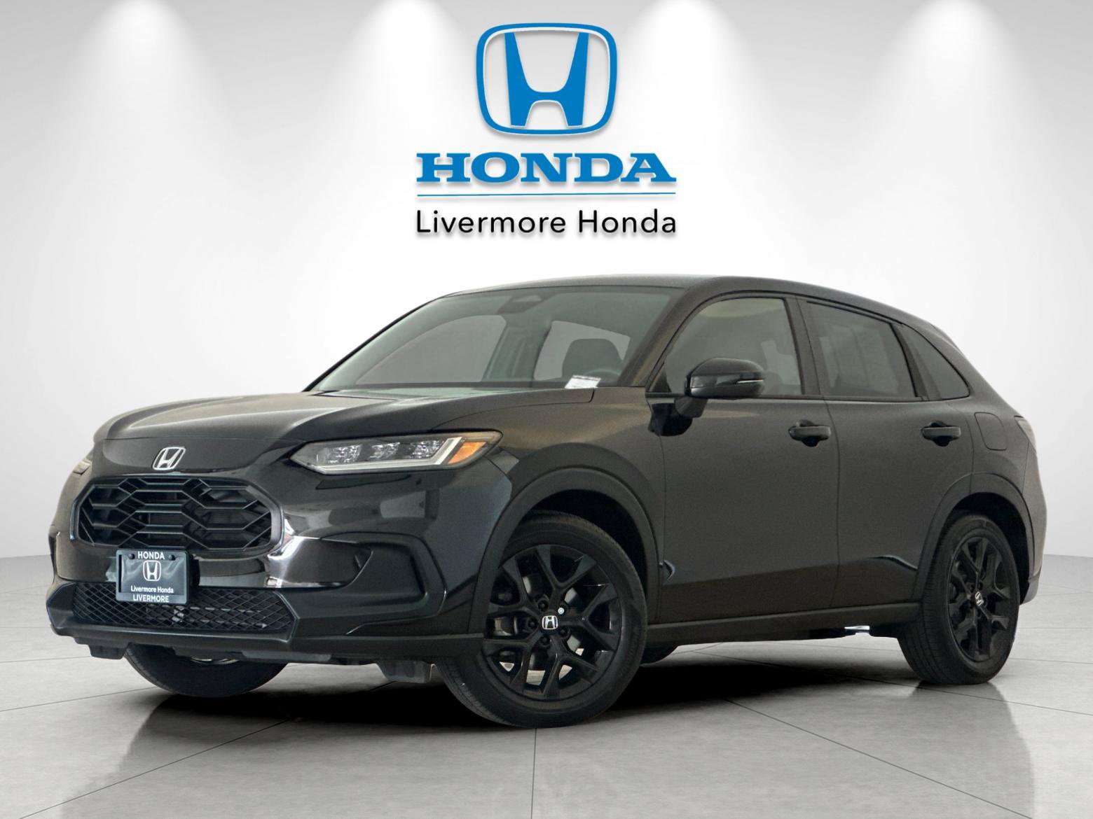 Used 2023 Honda HR-V Sport image 2