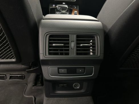 Used 2023 Audi Q5 2.0T Premium Plus image 22