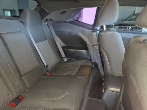 Used 2016 Dodge Challenger R/T w/ Driver Convenience Group RWD image 27