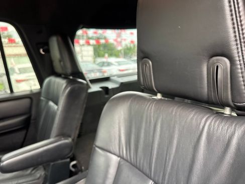 Used 2016 Lincoln Navigator L Select AWD/4WD image 5