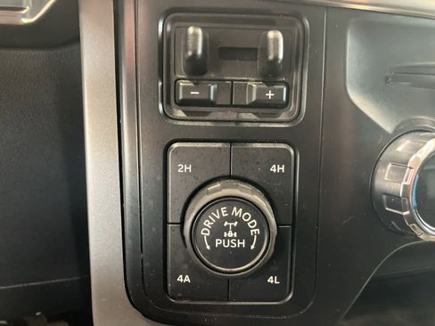 Used 2021 Ford F150 Lariat w/ Equipment Group 502A High image 24