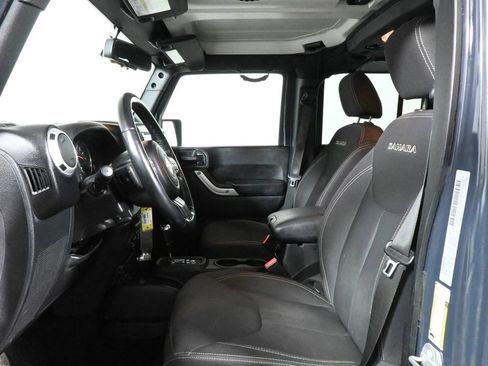 Used 2017 Jeep Wrangler Unlimited Sahara w/ Connectivity Group image 3