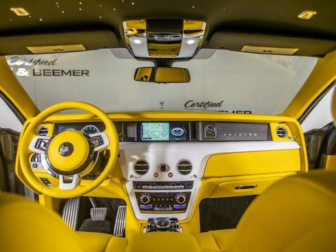 Used 2018 Rolls-Royce Phantom image 50