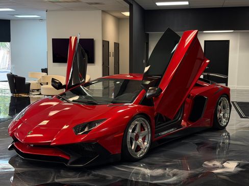 Used 2016 Lamborghini Aventador LP 750-4 Superveloce AWD/4WD image 4
