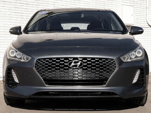 Used 2018 Hyundai Elantra GT w/ Tech Package 03 image 4