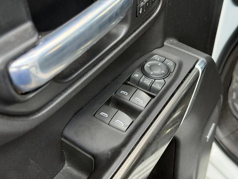 Used 2020 GMC Sierra 2500 AT4 w/ AT4 Premium Package AWD/4WD image 17