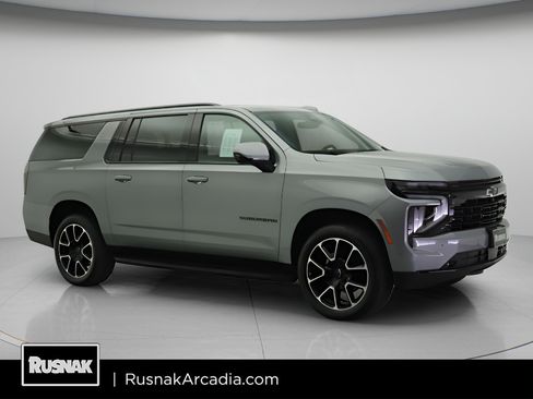 Used 2026 Chevrolet Suburban RST RWD image 1