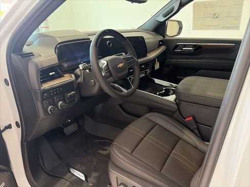 New 2026 Chevrolet Suburban High Country image 8