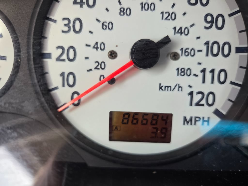 Used 2001 Nissan Pathfinder LE AWD/4WD image 23