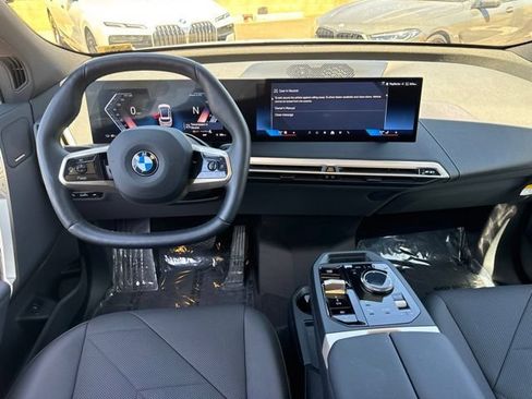 Used 2026 BMW iX xDrive60 w/ Climate Comfort Package AWD/4WD image 31