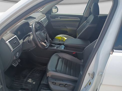 Used 2023 Volkswagen Atlas SEL Premium AWD/4WD image 19