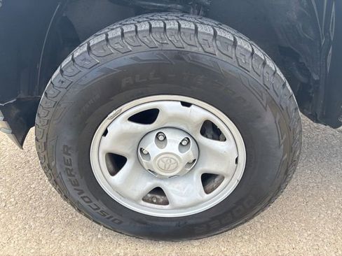 Used 2022 Toyota Tacoma SR image 14