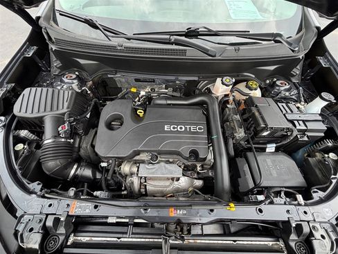 Used 2022 Chevrolet Equinox LT AWD/4WD image 30
