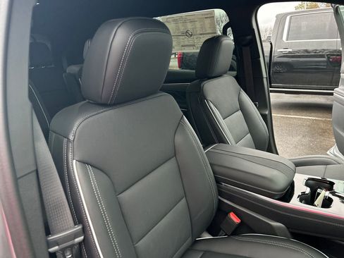 New 2026 Buick Enclave Preferred image 42