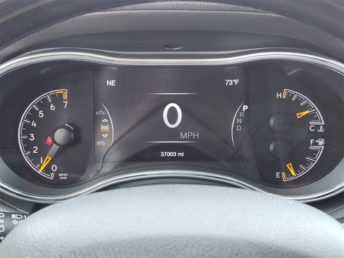 Used 2018 Jeep Grand Cherokee Overland image 21