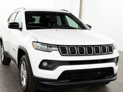 Used 2024 Jeep Compass Latitude