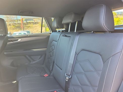 New 2026 Volkswagen Atlas Cross Sport SE image 6
