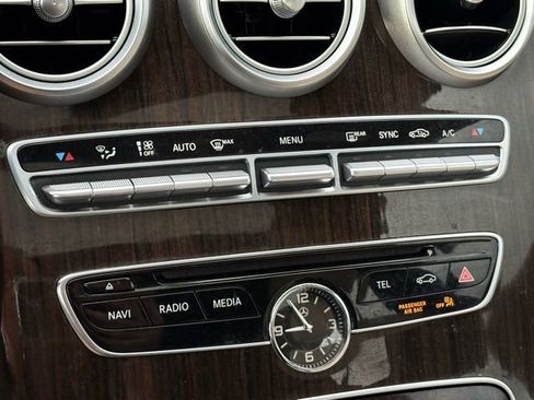 Used 2018 Mercedes-Benz C 300 4MATIC Sedan image 19