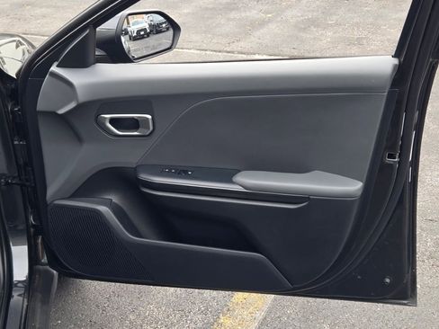 Used 2025 Kia K4 FWD image 6