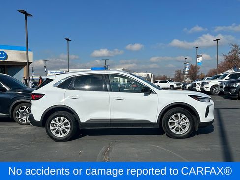 Used 2023 Ford Escape Active image 2