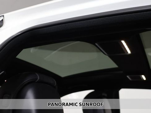 Used 2019 Mercedes-Benz S 560 4MATIC Sedan image 4