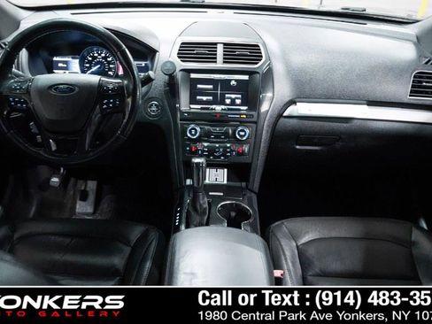 Used 2016 Ford Explorer XLT w/ Equipment Group 202A AWD/4WD image 53