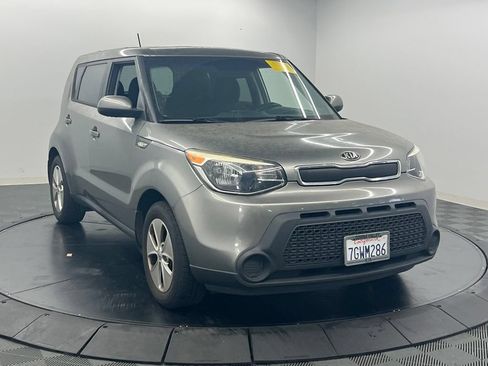 Used 2014 Kia Soul FWD image 3