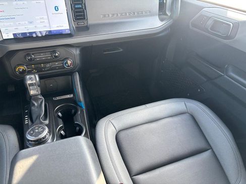 Used 2024 Ford Bronco Black Diamond AWD/4WD image 14