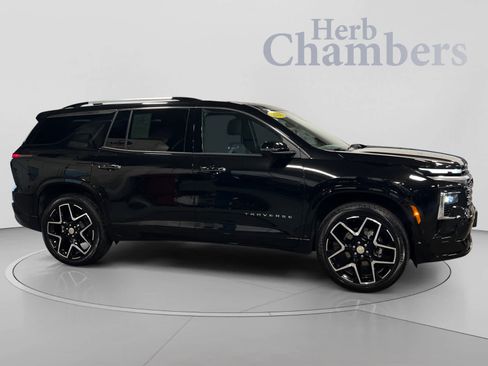 Used 2026 Chevrolet Traverse High Country w/ LPO, Floor Liner Package AWD/4WD image 5