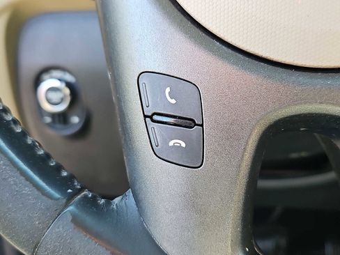 Used 2013 Kia Soul ! FWD image 22