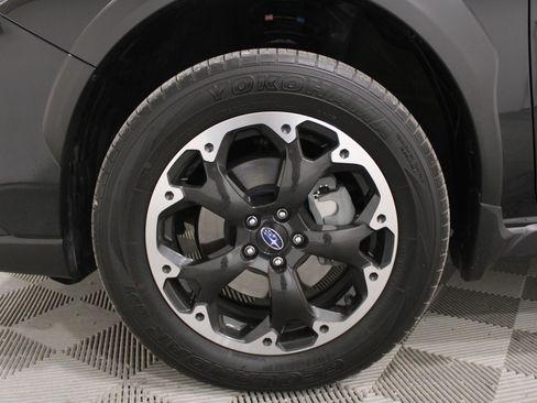 Used 2023 Subaru Crosstrek 2.0i Premium image 33