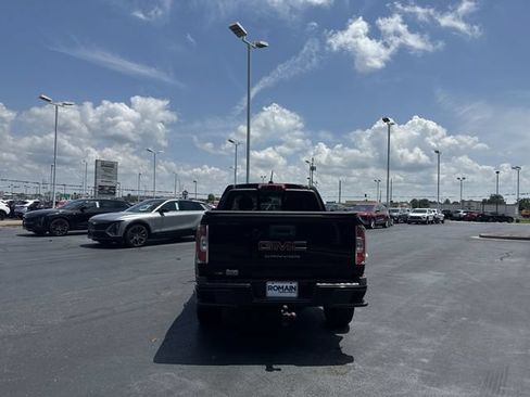 Used 2022 GMC Canyon Elevation w/ Trailering Package AWD/4WD image 4