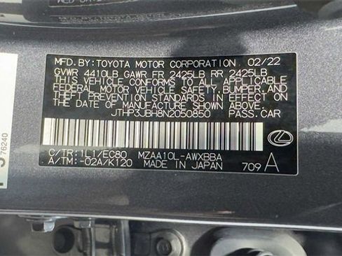 Used 2022 Lexus UX 200 w/ Premium Package image 36