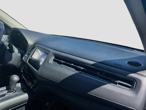 Used 2020 Honda HR-V EX image 29