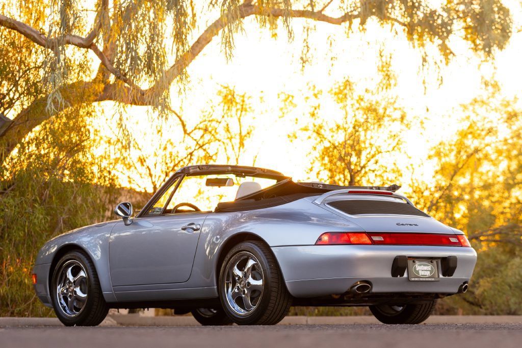 Used 1995 Porsche 911 Cabriolet image 31