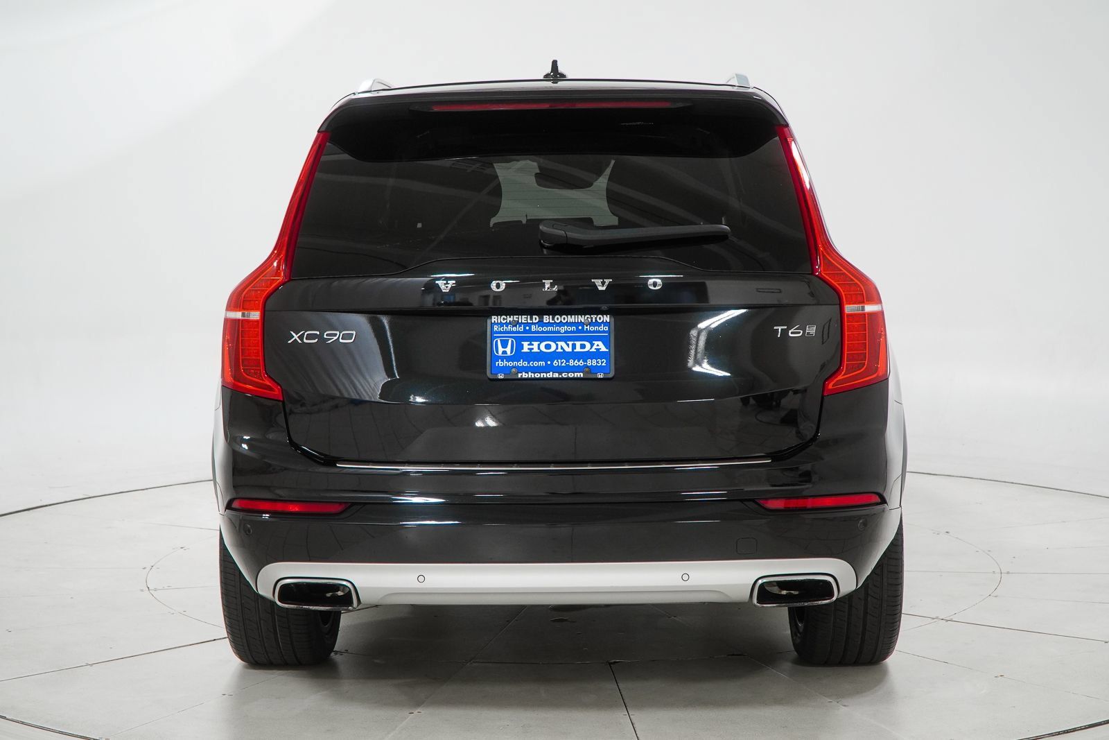 Used 2020 Volvo XC90 T6 Momentum w/ Protection Package Premier AWD/4WD image 8