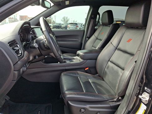Used 2023 Dodge Durango GT image 13