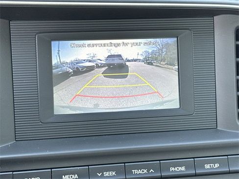 Used 2020 Hyundai Elantra SE w/ Cargo Package (C1) image 29