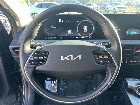 Used 2024 Kia EV6 Wind image 11