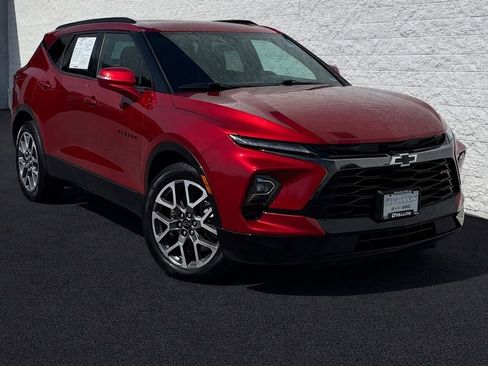 Used 2023 Chevrolet Blazer RS image 1