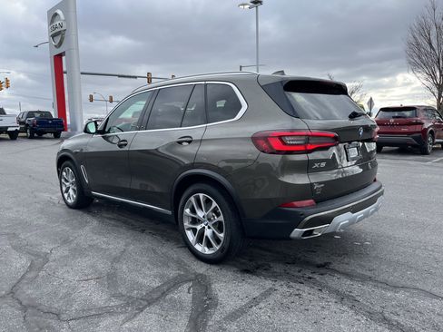 Used 2021 BMW X5 xDrive40i w/ Premium Package 2 image 7