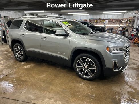 Used 2023 GMC Acadia SLT w/ Technology Package image 9