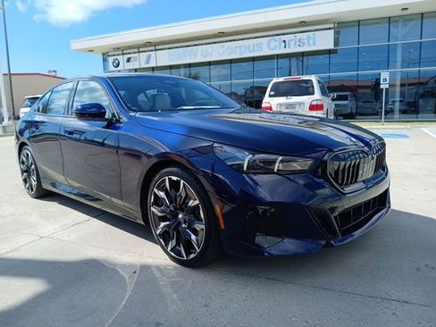 New 2026 BMW 530i w/ M Sport Package RWD image 1